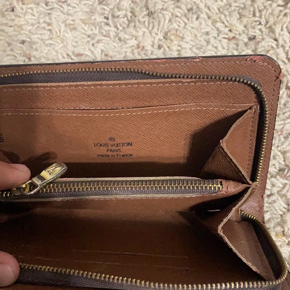 COPY - Louis Vuitton - Picture 2 of 4